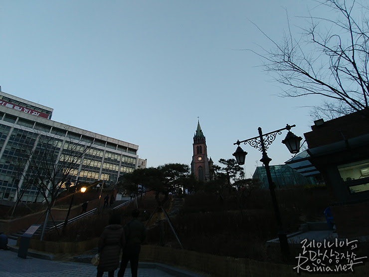 LG G6로 찍은 명동성당 앞