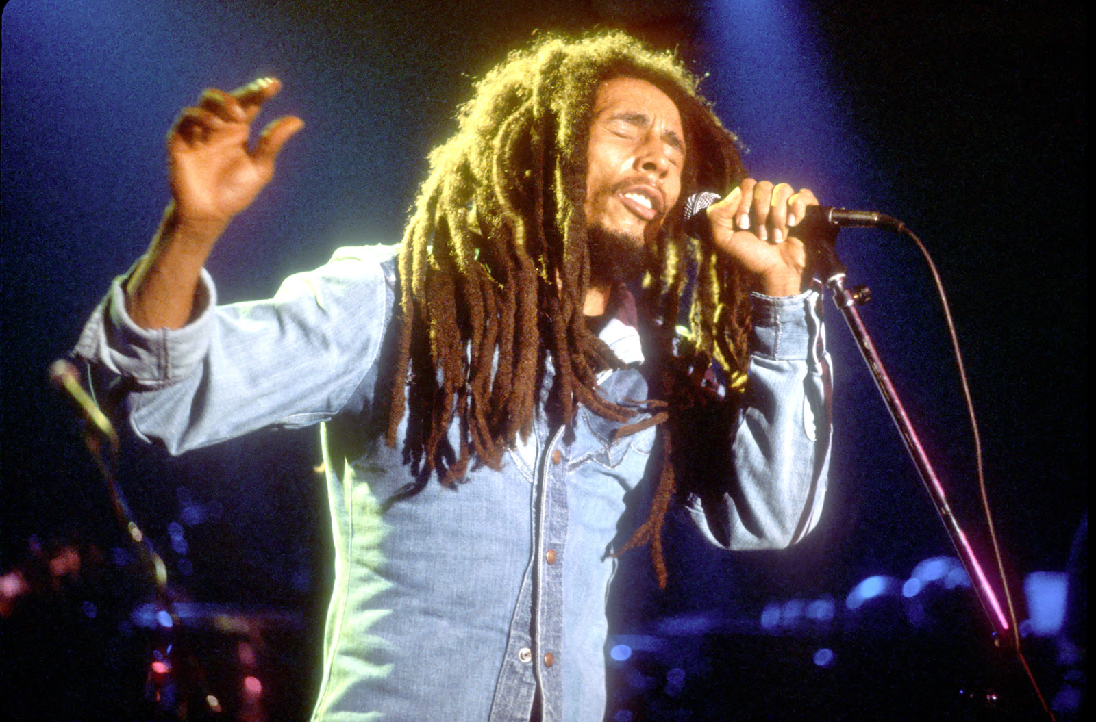 http://pastamanvibration.files.wordpress.com/2009/01/bob_marley_05.jpg