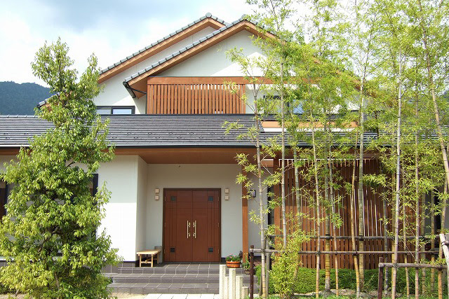 屋根のかたちに見る和のデザイン 和モダンな外観にこだわる注文住宅 こだわりの注文住宅をつくるメディア