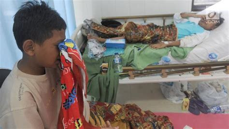 korban selamat tsunami anyer  rs patah tulang