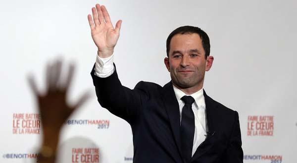 Benoît Hamon. Quem é e que hipóteses tem de chegar ao Eliseu?