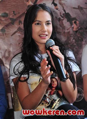 INFO - Intip Trailer Film Reza Rahadian dan Pevita Pearce 