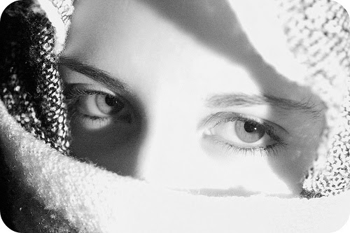 Black and White Portrait Photography: Made Easy – some interesting equipment 