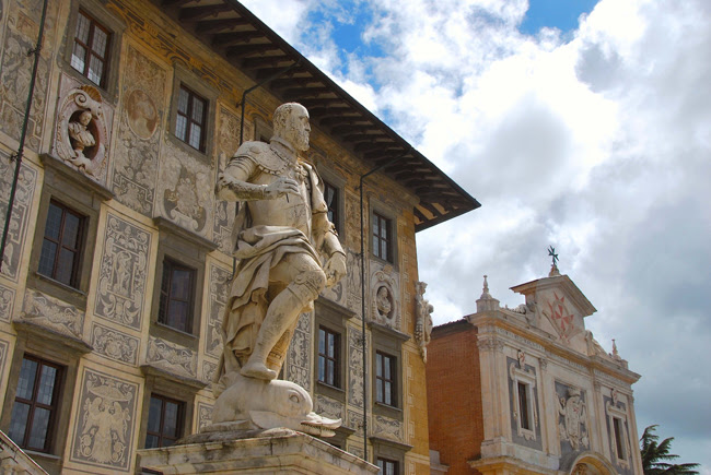 Piazza Cavalieri