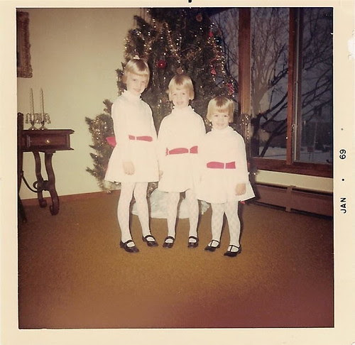 girls in white dresses2