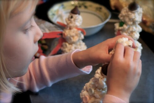 Popcorn Snowmen