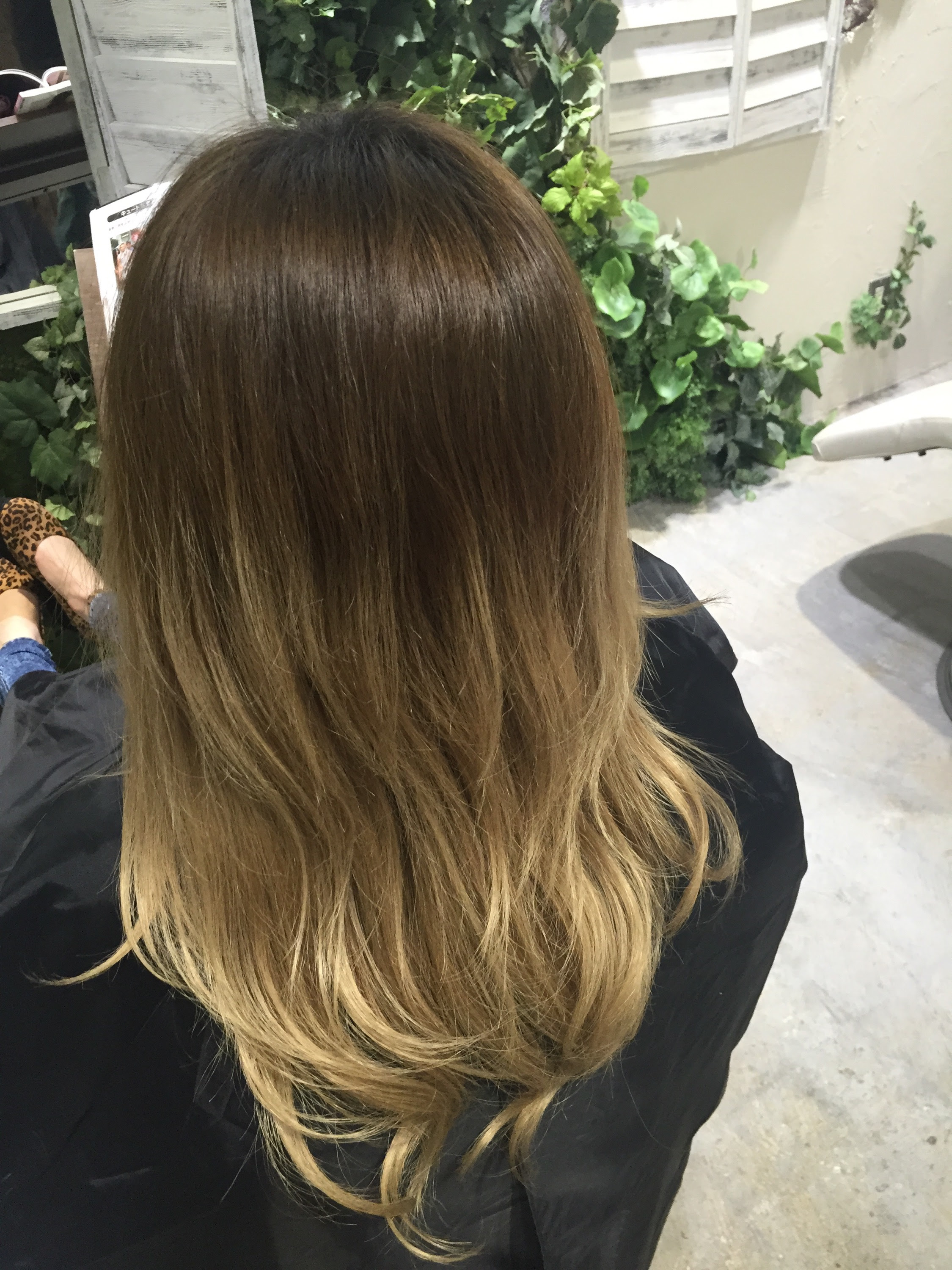 ゆるかわオシャレを簡単につくる ローライトで外国人風 ヘアカラー ミネコラ質感矯正 などヘアケア トリートメントに特化した渋谷の美容室セルサスの公式サイトです