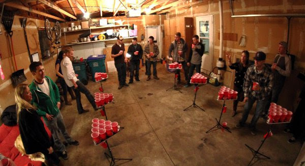Tailgating Ideas » Blog Archive » Pong_Islands_Garage_Party