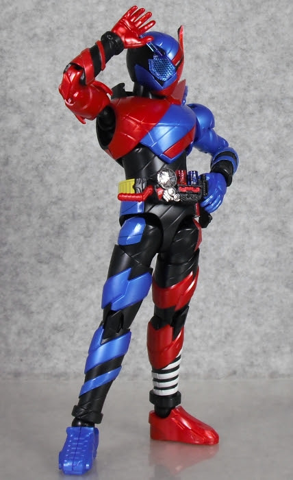 Figure Rise Standard 仮面ライダービルド ラビットタンクフォーム レビュー