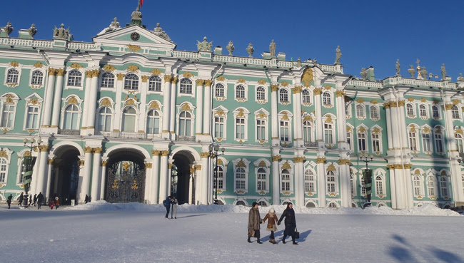 Más grande que el Louvre, el Hermitage está considerado el museo más grande del mundo.