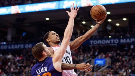 derozan-demar-112915-620