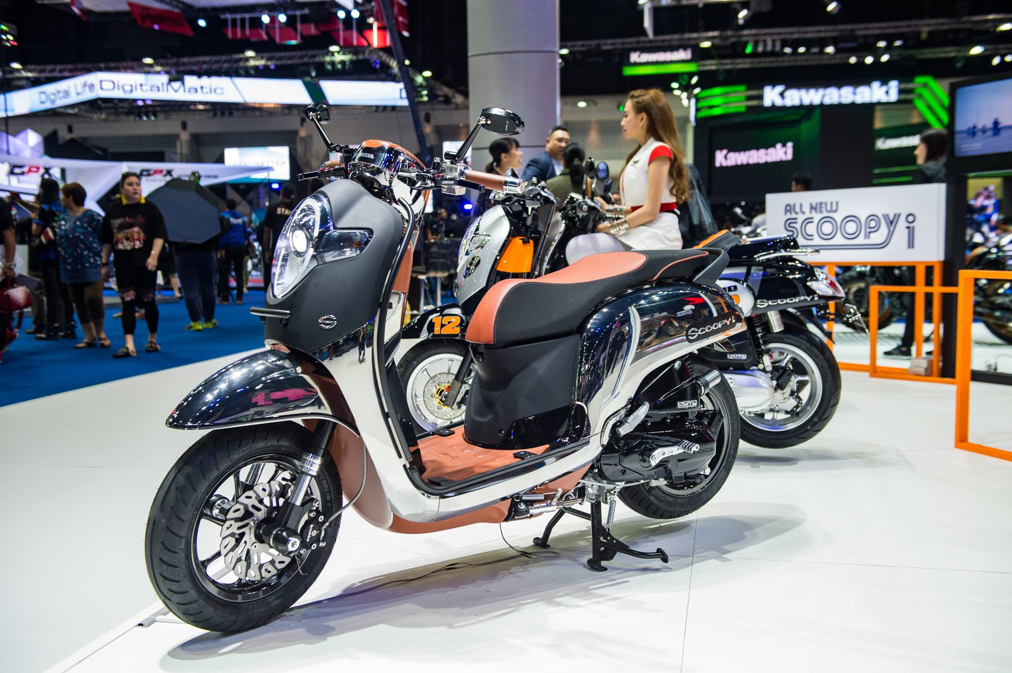 Mengintip Honda All New Scoopy Custom di Bangkok Motor Show Mengintip Honda All New Scoopy Custom di Bangkok Motor Show