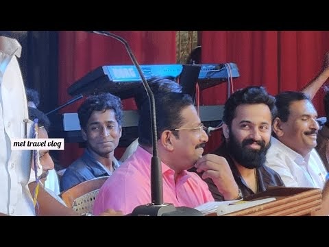 Unni Mukundan Singing Poonkatte Poyi Chollamo At Pathanamthitta College ,  talk about #Meppadiyan