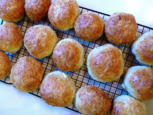 Cracked Wheat Rolls