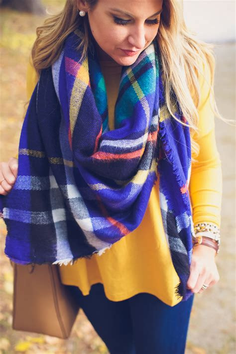 10% off upon signing up for their email list. Outfit | Hunter Boots with Fall Plaid Scarf - SHOP DANDY