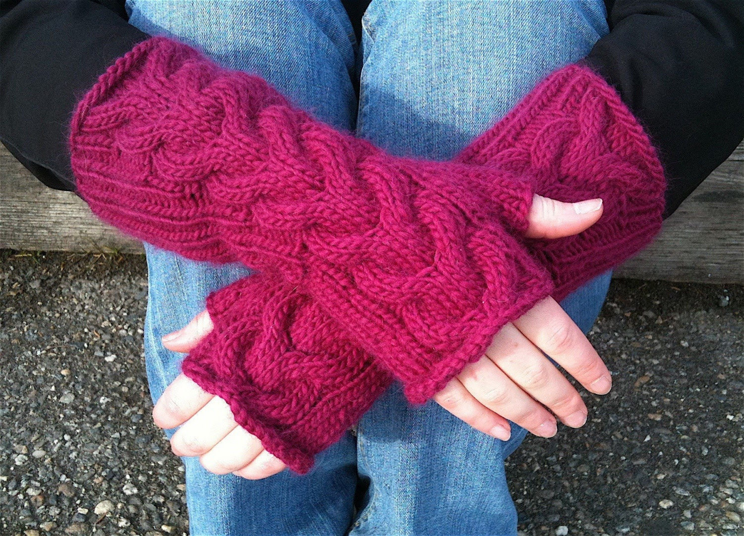 Bella Fingerless Gloves in Fuchsia