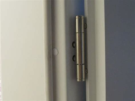 Schüco türbänder gewährleisten die sichere und dauerhafte funktion von türlösungen in unterschiedlichsten anwendungsbereichen. BalkontÃ¼r Scharnier Oben Gebrochen