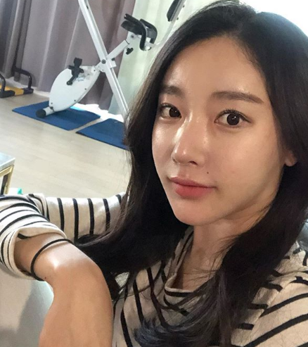 ì¡ë¤ì ì´ë¤ ì¸ë¬¼ ë¼ì´í