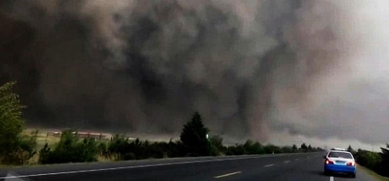 TornadÄ GIGANTICÄ Ã®n nord-estul Chinei! Imaginile dezastrului, difuzate de televiziunile locale (VIDEO)