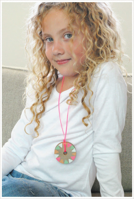 MerMagHandmadeCharlottePinwheelNecklace2