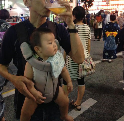 外出 赤ちゃん父ウォッチ
