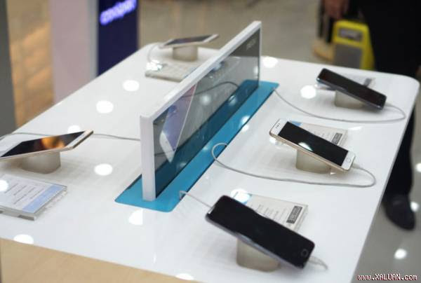 Smartphone từ nhiều thương hiệu lớn biến mất khỏi kệ hàng