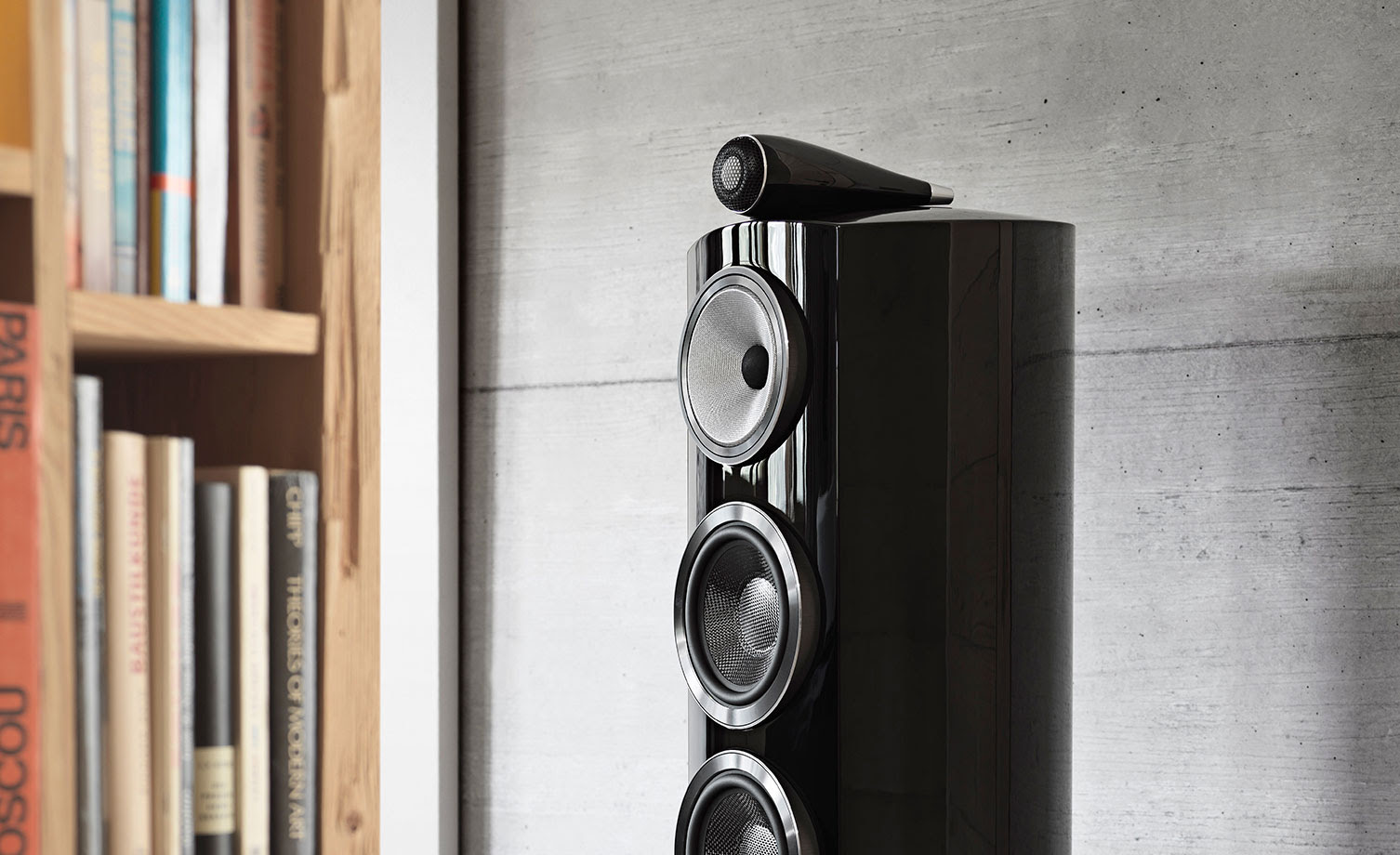 No matter which bookshelf model in the 700 series you are looking at, do know that they all share the same sound signature but as you move up . Nouvelles enceintes B&W Serie Diamond 800 D3, le haut de