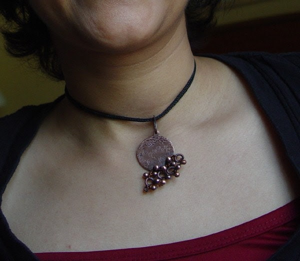 Abundance pendant pic 1