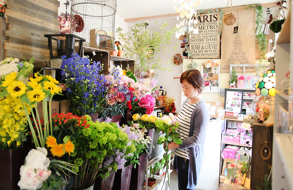 静岡焼津藤枝の花屋マリエフルーリィ 花束やフラワーアレンジや開店花などお花の贈り物のことならフラワーショップへ