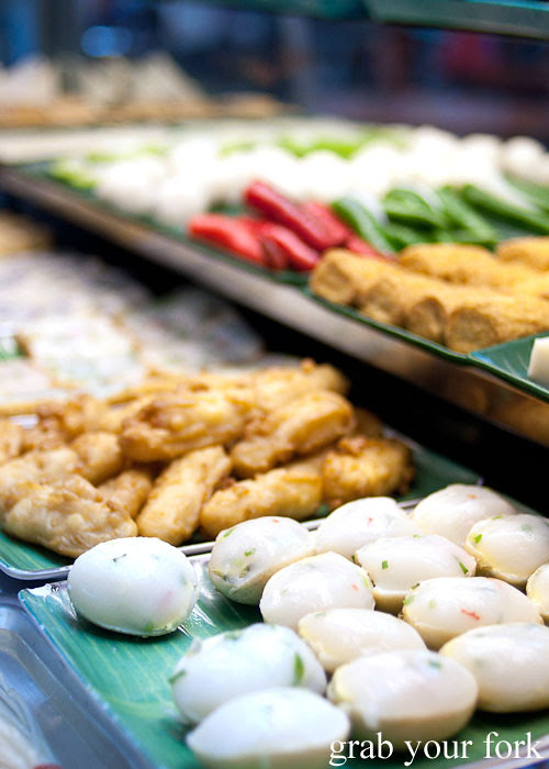 yong tau foo fish balls at maxwell food centre hawker market singapore