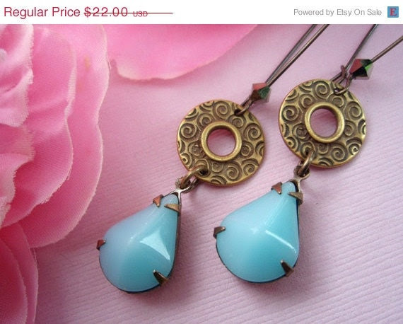 15% off Anniv Sale Vintage Blue Earrings, Boho Gypsy Earrings, Estate Style Earrings, Shabby Chic Earrings, December Birthstone, AZUL