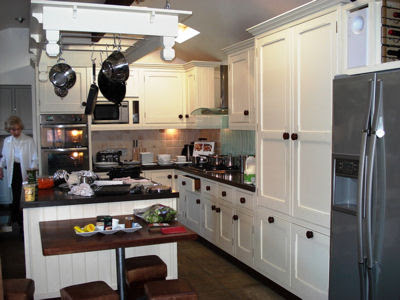 Bespoke Kitchens on Hand Crafted Kitchens   Bespoke Kitchens