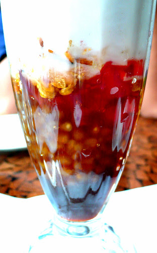 halo halo. ingredients than halo-halo