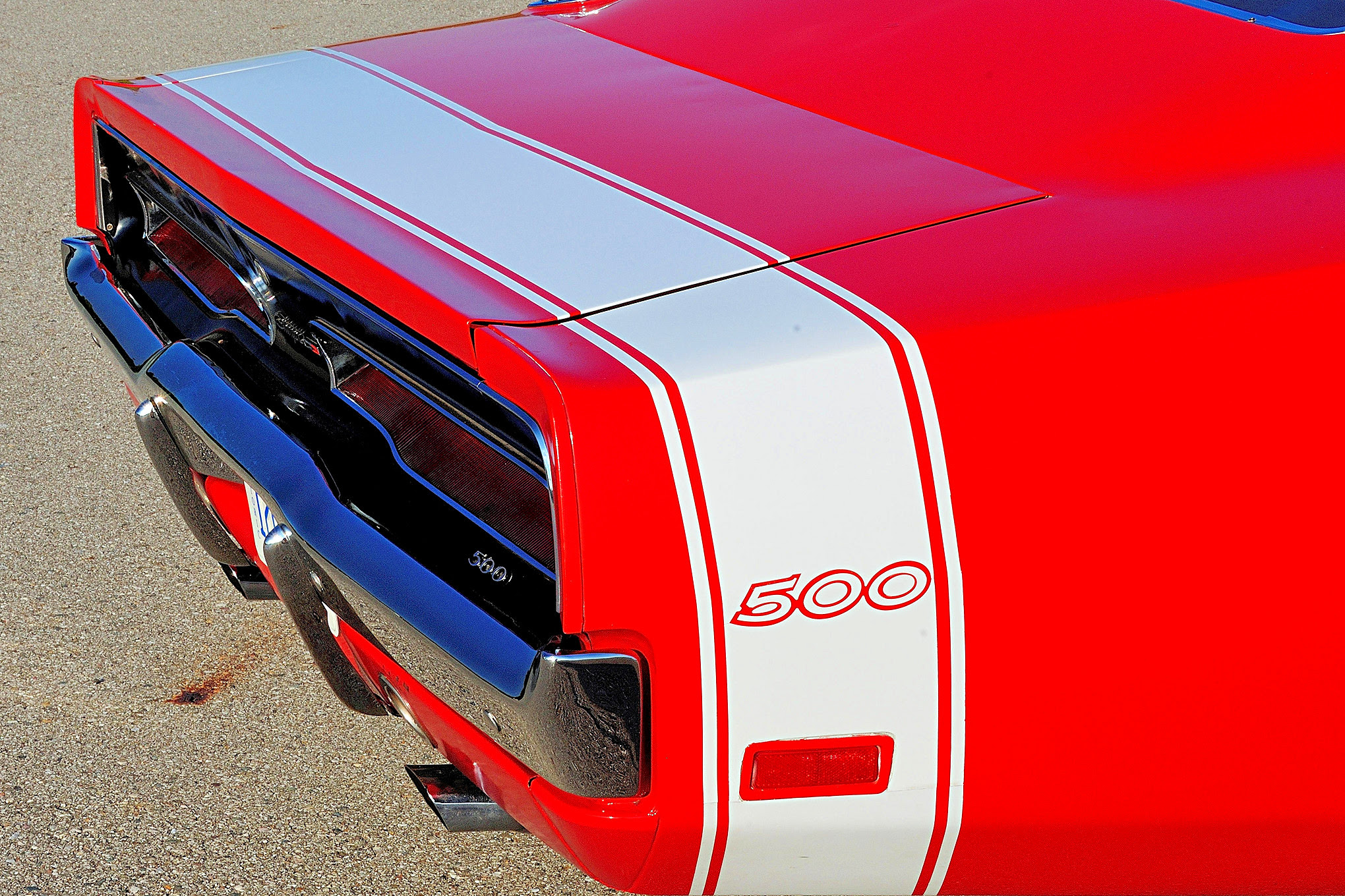 The white 500 stripe replaced the sport stripe normally installed on the 1969 Charger R/T models.
