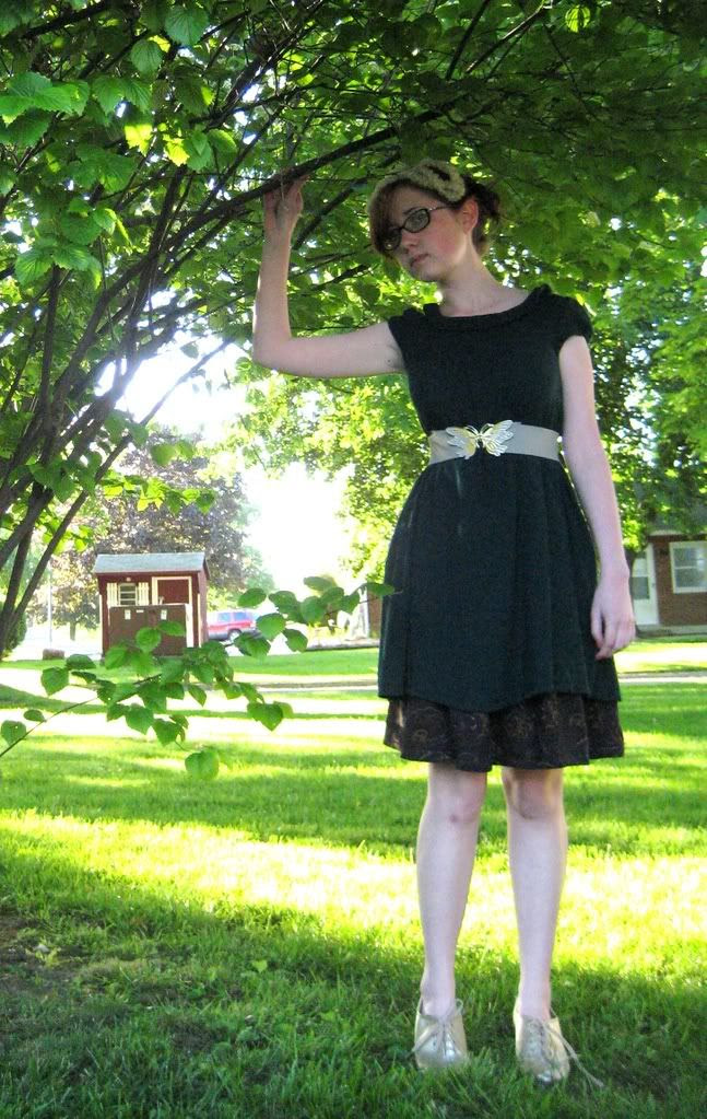 theclotheshorse, the clothes horse, vintage, secondhand, fascinator, wood sprite, fairy, fashion, style, personal, jazz, shoes, gold