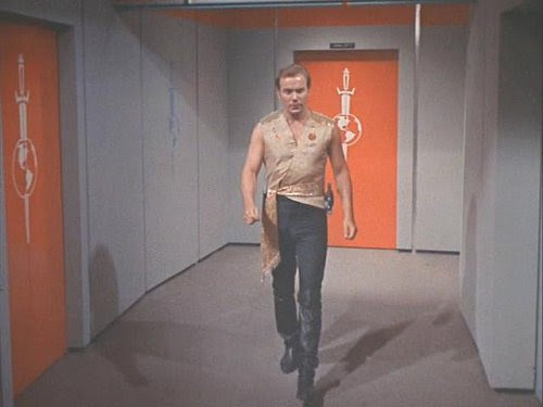 pictures of brad paisley shirtless. Brad+paisley+shirtless