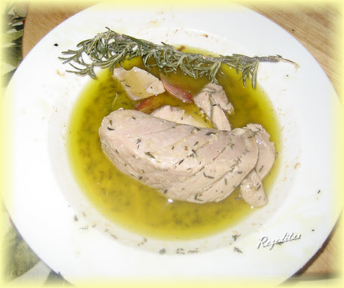VENTRESCA CONFITADA CON TARTAR DE ESCALIBADA