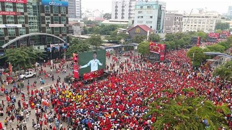 Cung cấp lịch thi đấu trận chung kết giải vô địch u23 đông nam á 2022, diễn ra ở campuchia vào ngày 26/2. Biá»n ngÆ°á»i trÃªn phá»' Ä'i bá» trong tráº­n chung káº¿t cá»§a U23