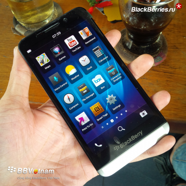 blackberry-Z00-2
