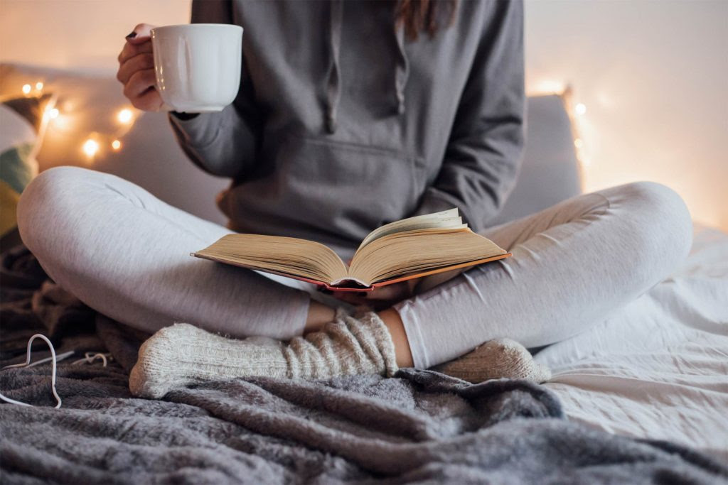 01_reading_good_news_books_lovers_reading_