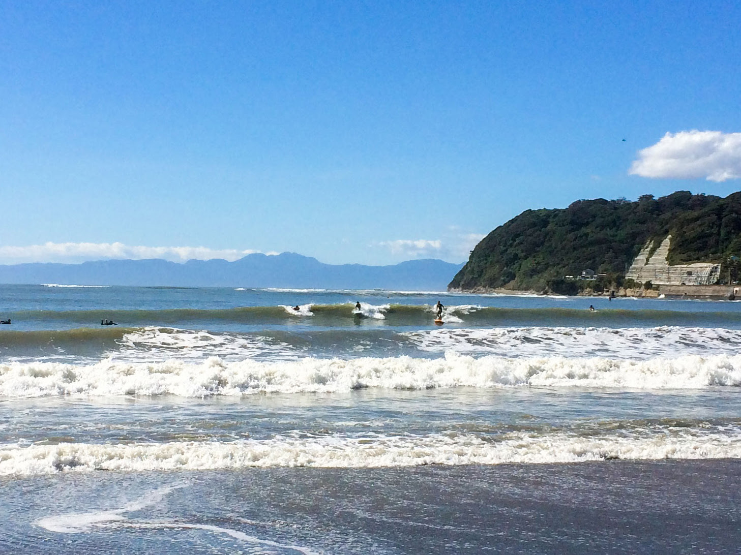 史上最強クラス 台風２１号が過ぎ去った後の逗子海岸の波が最高にサーフィン向きだった 逗子ぐらしのち葉山ごもり