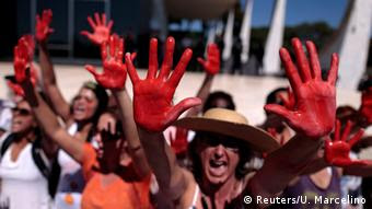 Protesto em Brasília após estupro coletivo