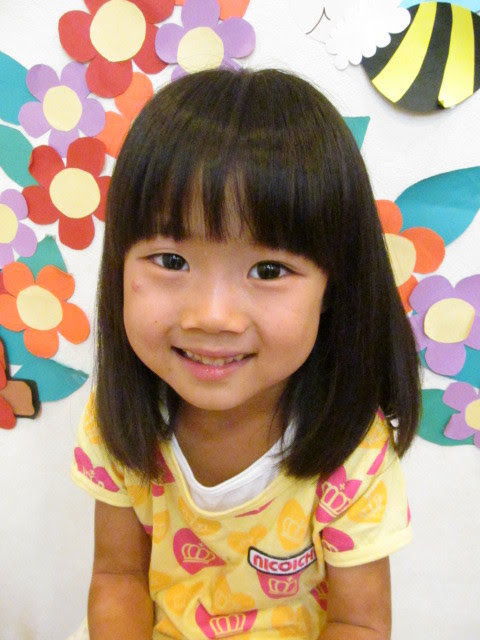 ボブスタイル こどものヘアスタイル ミディアム 女の子の髪型
