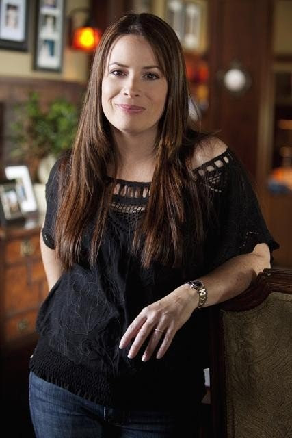 Holly Marie Combs - Pretty Little Liars (2010)