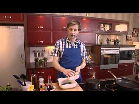 VIDEO : kirjolohta ja punasipulikastiketta, marinoidut herkkusienet - mts_081125.mov. ...