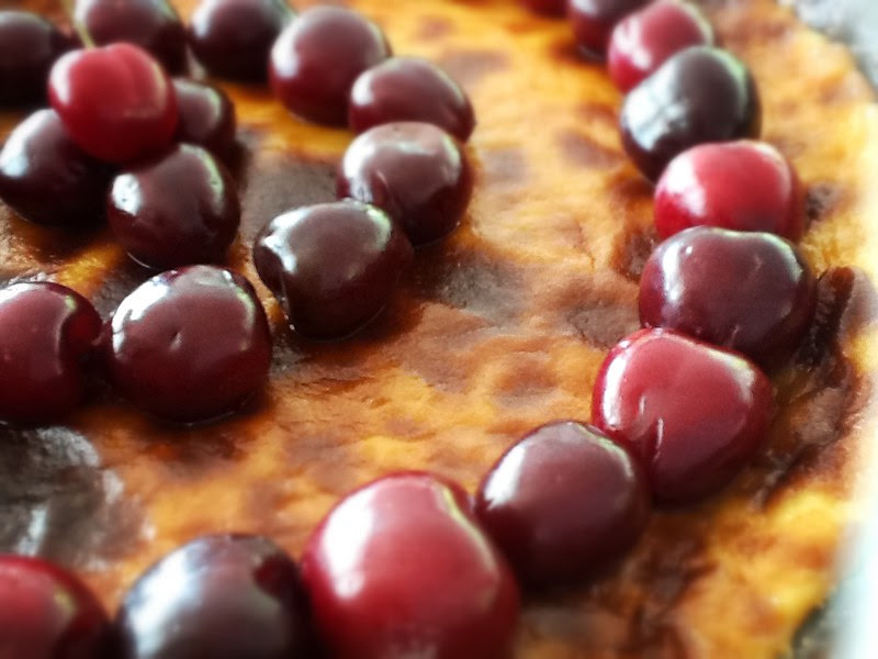 Tarta de Cerezas y Chocolate Blanco