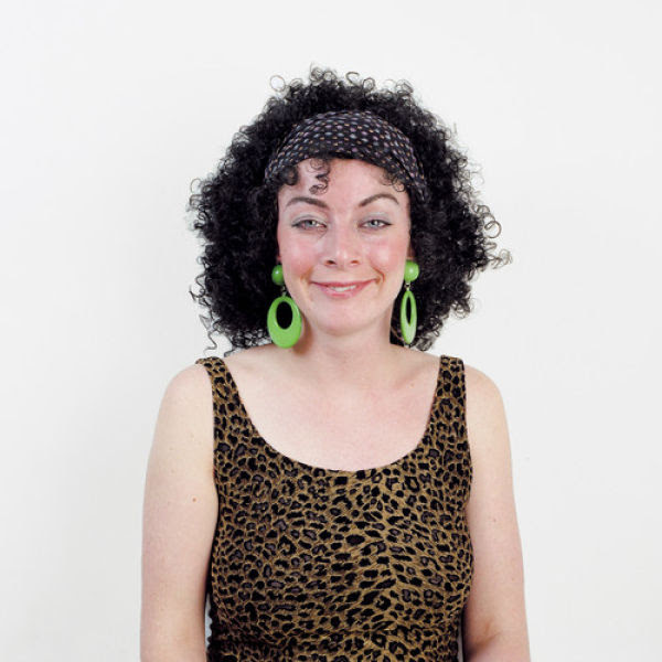 A Woman Who Looks Different in Every Picture (38 pics)