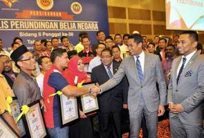 Persatuan belia perlu sedia pemimpin pelapis sebelum 2018 - Khairy