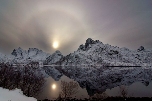 Les plus beaux lacs du monde - Un lac prêt de l'île de Longoya en Norvège