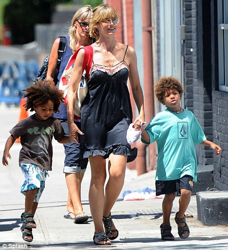 Day out: Heidi Klum and two of heidi klum children photos 2010. Day out: Heidi Klum and two of
